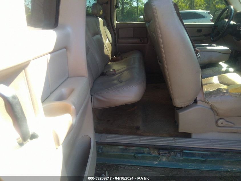 2004 Chevrolet Silverado 1500 Ls VIN: 2GCEC19V841151406 Lot: 39209217