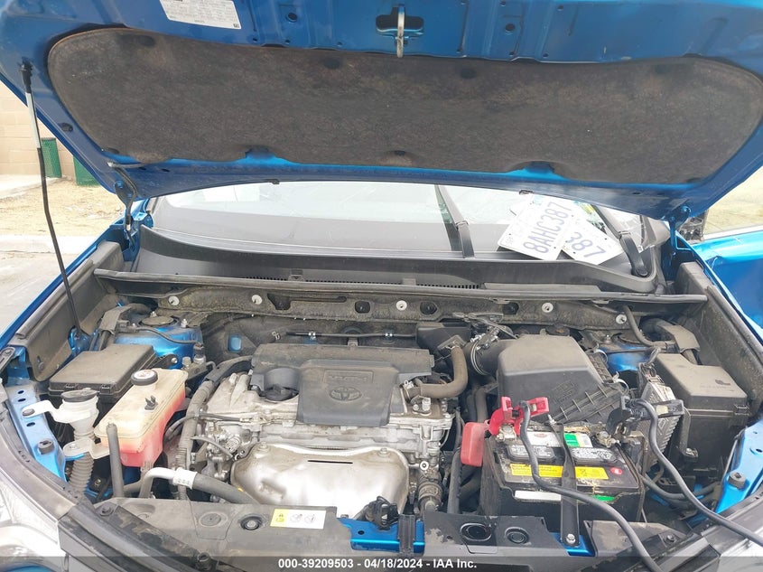 2017 TOYOTA RAV4 XLE - JTMWFREV3HJ718181