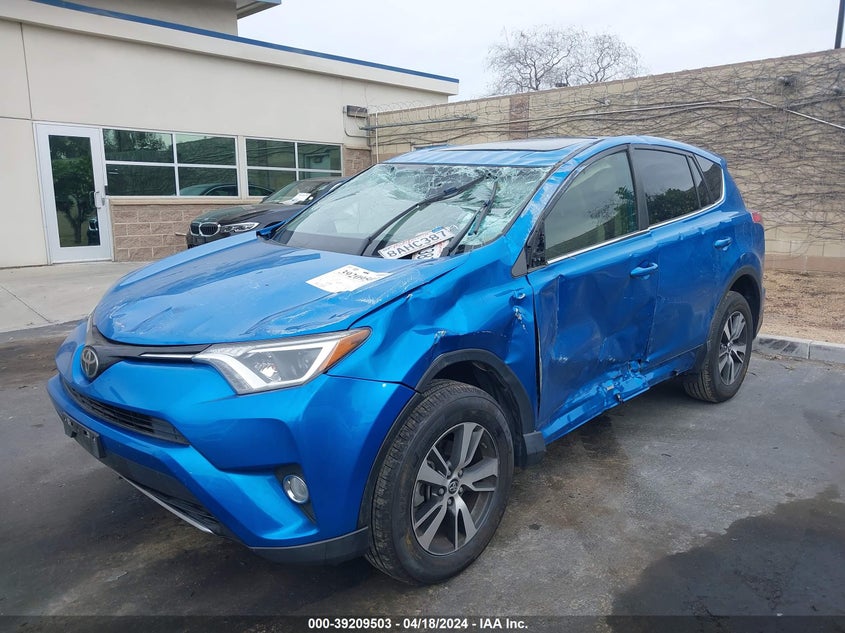 2017 TOYOTA RAV4 XLE - JTMWFREV3HJ718181