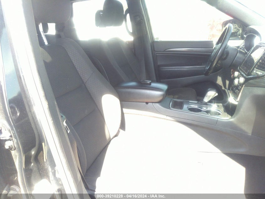 VIN 1C4RJFAG7LC290582 2020 JEEP GRAND CHEROKEE LAREDO
