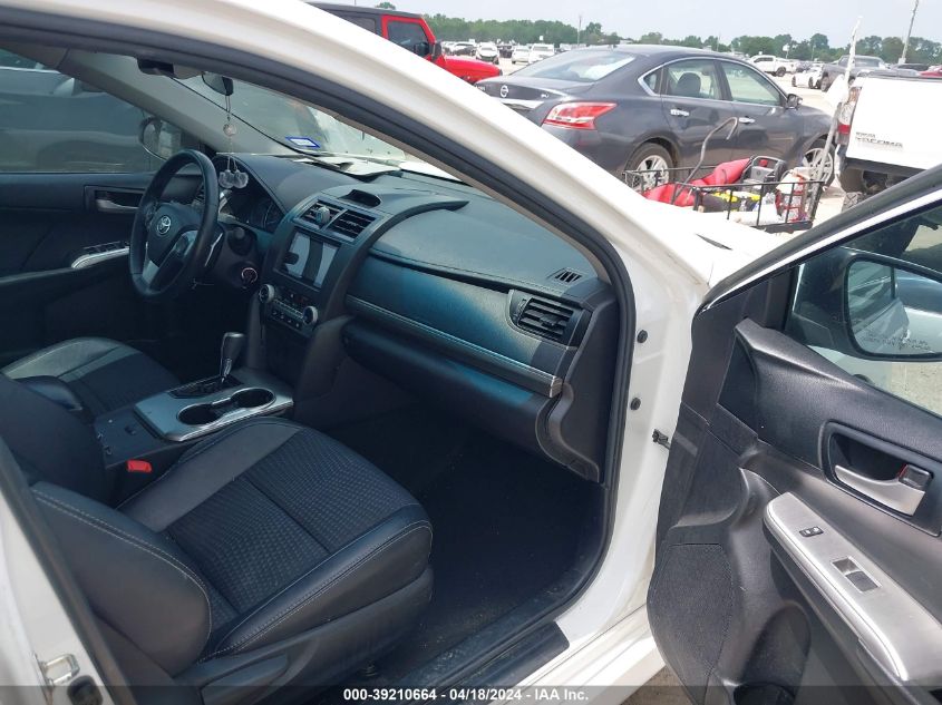 2014 Toyota Camry Se VIN: 4T1BF1FK1EU774047 Lot: 39210664