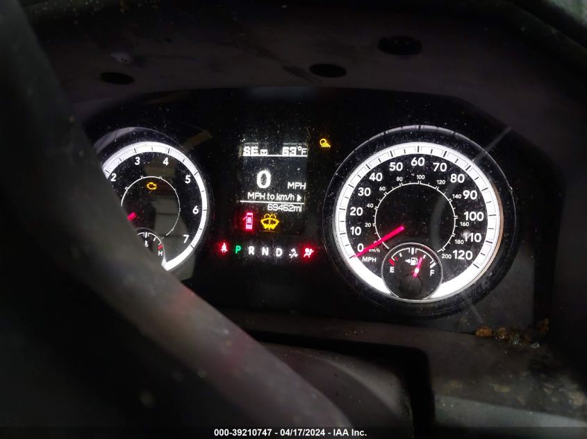 2018 RAM 1500 EXPRESS QUAD CAB 4X4 6'4 BOX - 1C6RR7FT5JS301514