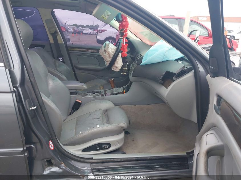 2001 BMW 325I VIN: WBAAV33421FV01943 Lot: 39210856