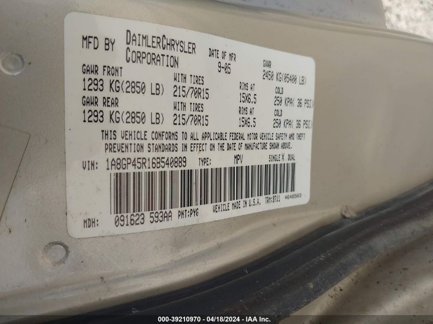 2006 Chrysler Town & Country VIN: 1A8GP45R16B540889 Lot: 39210970