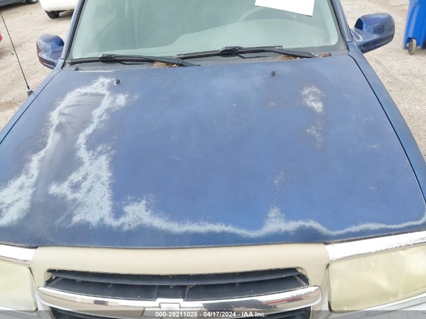 2002 Chevrolet Tracker Hard Top Lt VIN: 2CNBE634426909800 Lot: 39211025