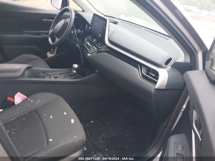 2020 Toyota C-Hr Le VIN: JTNKHMBX5L1067125 Lot: 39211335