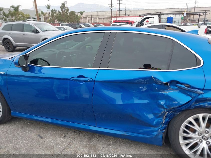 2020 Toyota Camry Xle Hybrid VIN: 4T1F31AKXLU015282 Lot: 39211831