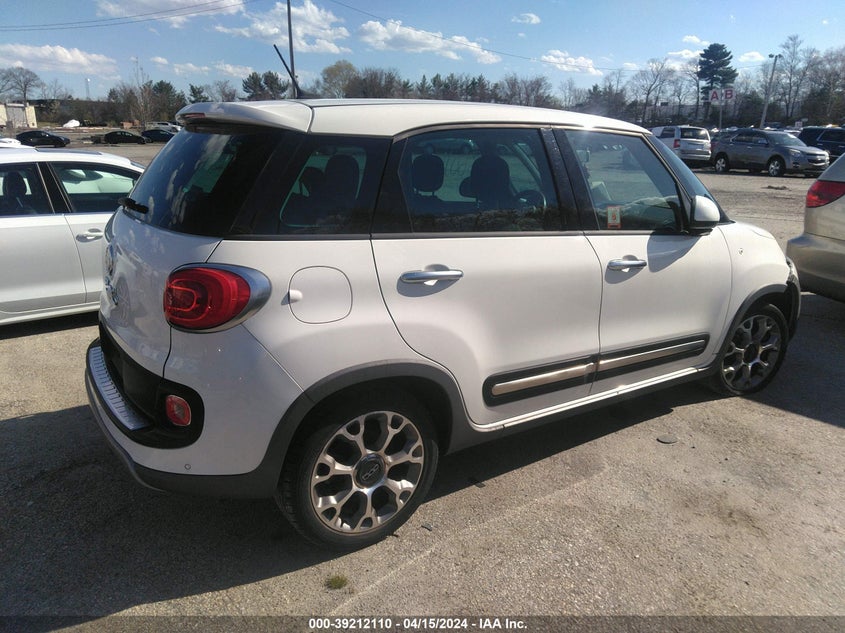 2014 Fiat 500L Trekking VIN: ZFBCFADH6EZ010989 Lot: 39212110