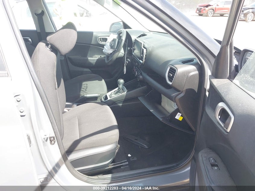 2021 Hyundai Venue Se VIN: KMHRB8A31MU104113 Lot: 39212283