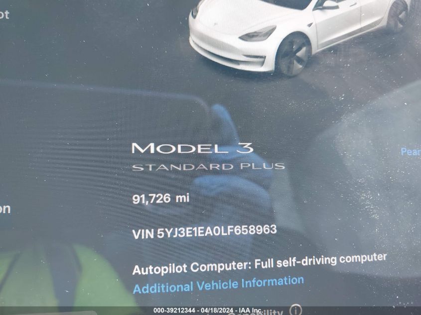 2020 Tesla Model 3 Standard Range Plus Rear-Wheel Drive/Standard Range Rear-Wheel Drive VIN: 5YJ3E1EA0LF658963 Lot: 39212344