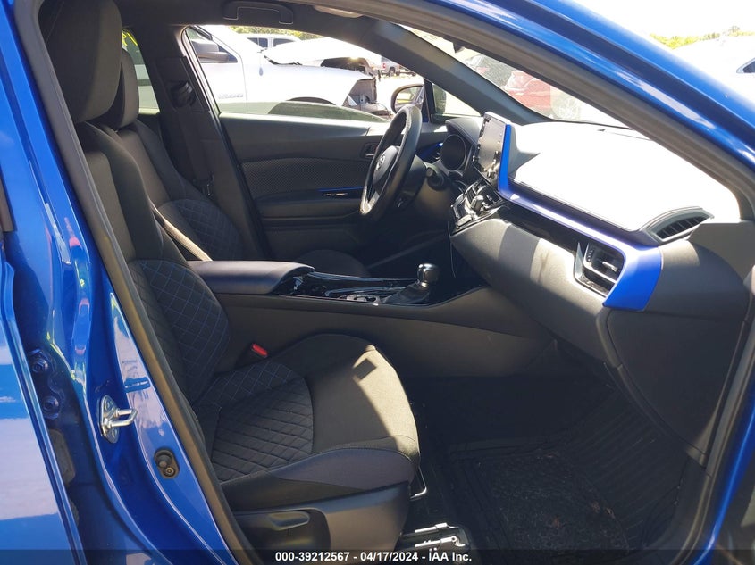 2020 Toyota C-Hr Xle VIN: JTNKHMBX4L1087334 Lot: 39212567