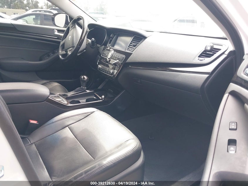 2015 Kia Cadenza Premium VIN: KNALN4D75F5183188 Lot: 39212630