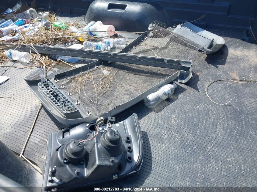 2003 Ford F-250 Lariat/Xl/Xlt VIN: 1FTNX21P83EC69928 Lot: 39212783