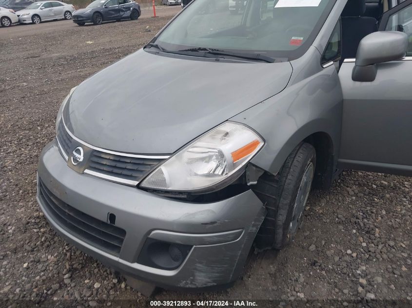 2007 Nissan Versa 1.8S VIN: 3N1BC11E67L396595 Lot: 39212893