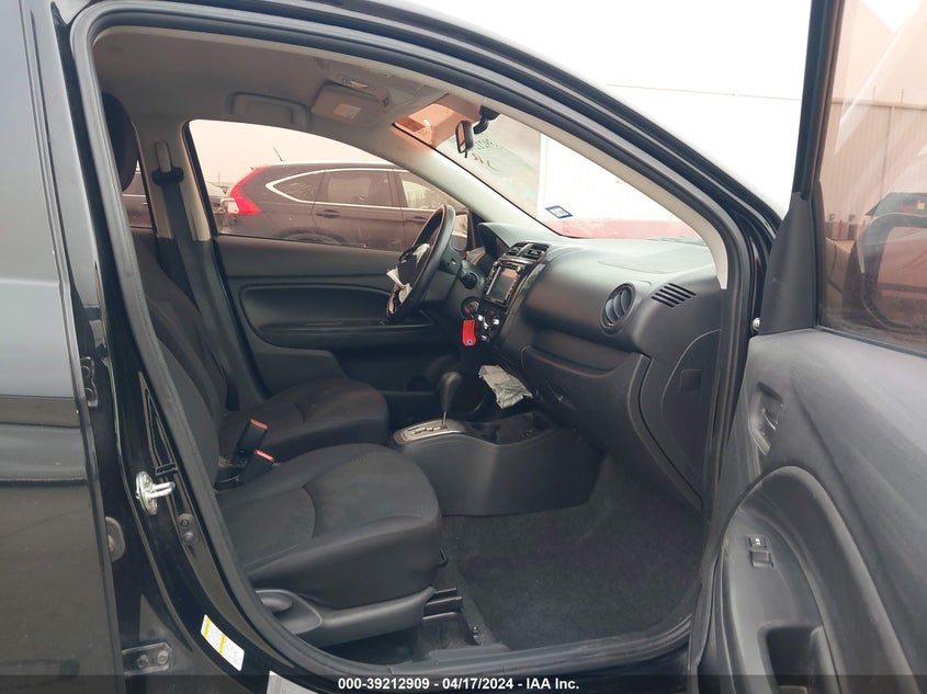 VIN ML32F3FJ6JHF10354 2018 MITSUBISHI MIRAGE G4 ES