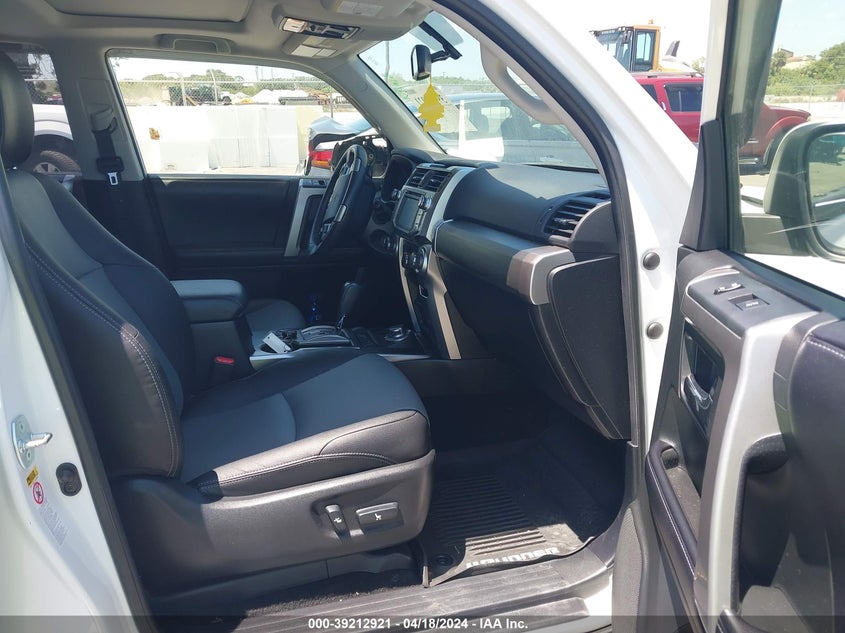 2017 TOYOTA 4RUNNER VIN: JTEBU5JR3H5421812