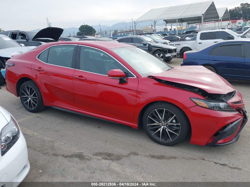 TOYOTA CAMRY SE NIGHT SHADE/SE 2024
