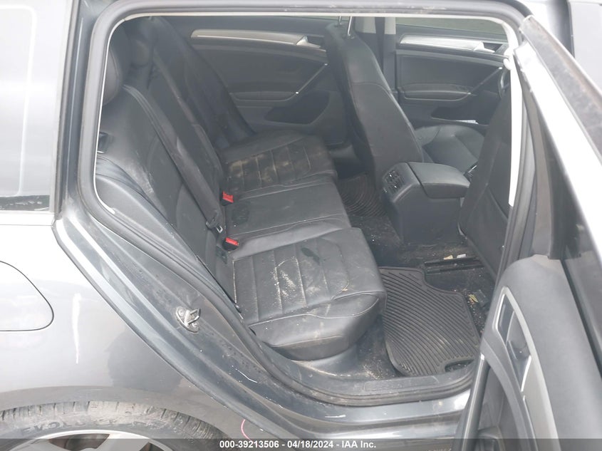 2015 VOLKSWAGEN GOLF SPORTWAGEN TDI SE 4-DOOR - 3VWCA7AU9FM514937