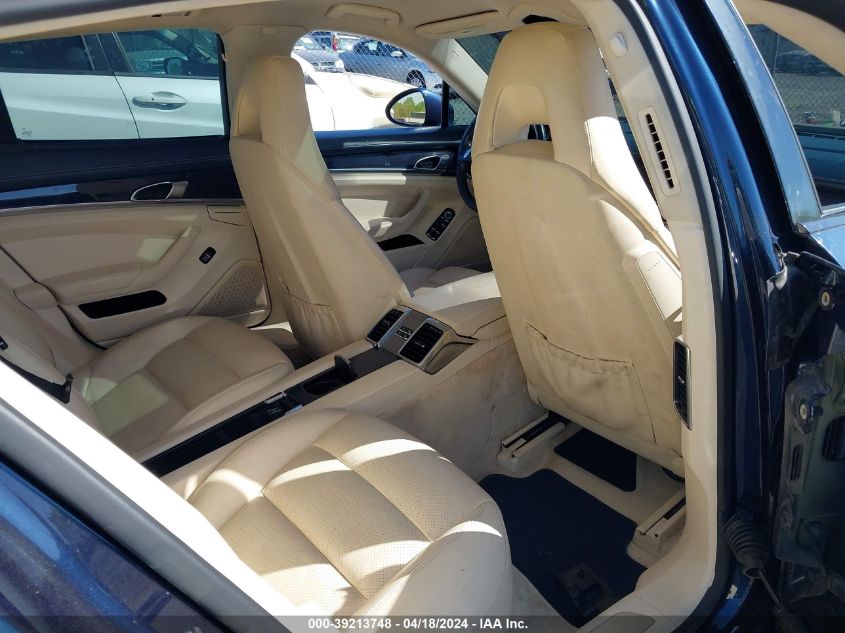 2013 Porsche Panamera 4 VIN: WP0AA2A78DL010532 Lot: 39213748