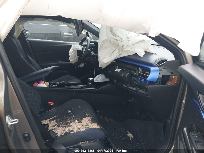 2021 Toyota C-Hr Xle VIN: NMTKHMBXXMR127570 Lot: 39213865