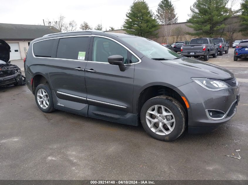 2017 Chrysler Pacifica Touring-L Plus VIN: 2C4RC1EG3HR721215 Lot: 39214148