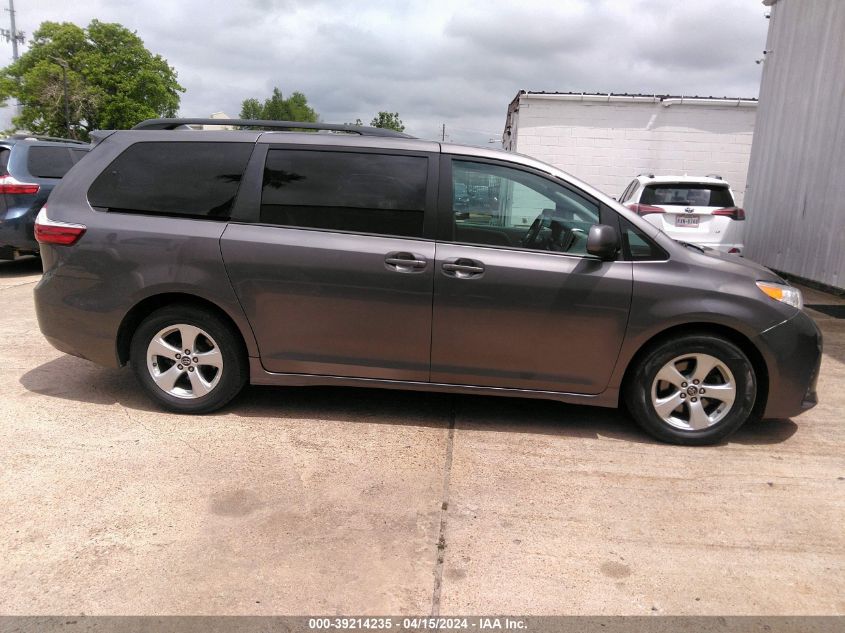 2018 Toyota Sienna Le 8 Passenger VIN: 5TDKZ3DC6JS926115 Lot: 39214235