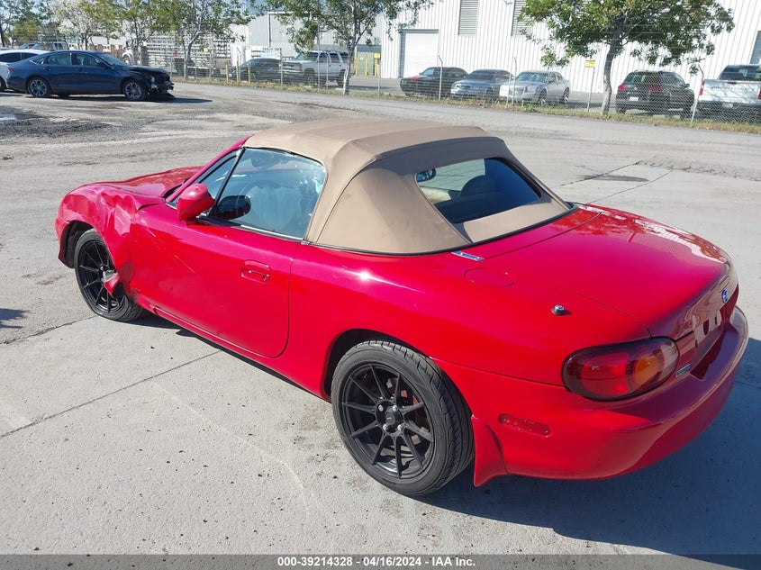 1999 Mazda Mx-5 Miata Leather Pkg/Popular Equipment Pkg/Sports Pkg/Touring Pkg VIN: JM1NB353XX0118877 Lot: 39214328
