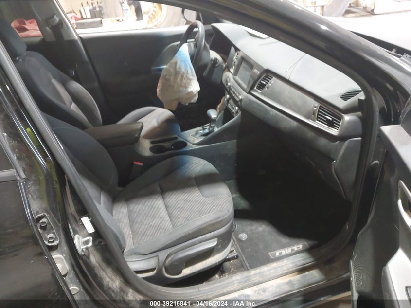 2017 Kia Niro Lx VIN: KNDCB3LC7H5063707 Lot: 39215841