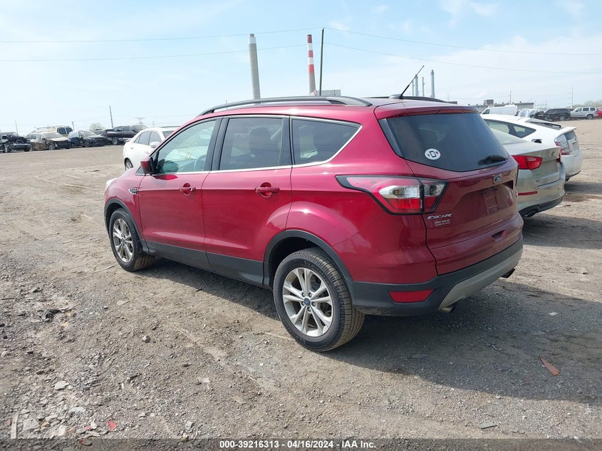VIN 1FMCU0GD5JUB21882 2018 FORD ESCAPE SE