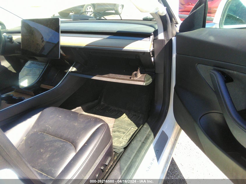 VIN 5YJ3E1EB8KF433424 2019 TESLA MODEL 3 LONG RANGE/PERFORMANCE
