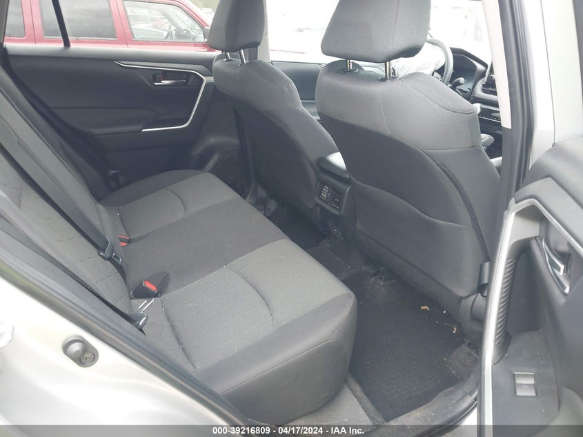 VIN 2T3W1RFV1PW242641 2023 TOYOTA RAV4 XLE/XLE PREMIUM
