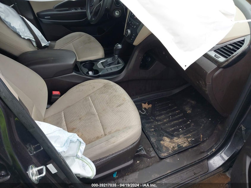 2018 Hyundai Santa Fe Sport 2.4L VIN: 5XYZTDLB8JG564381 Lot: 39217035