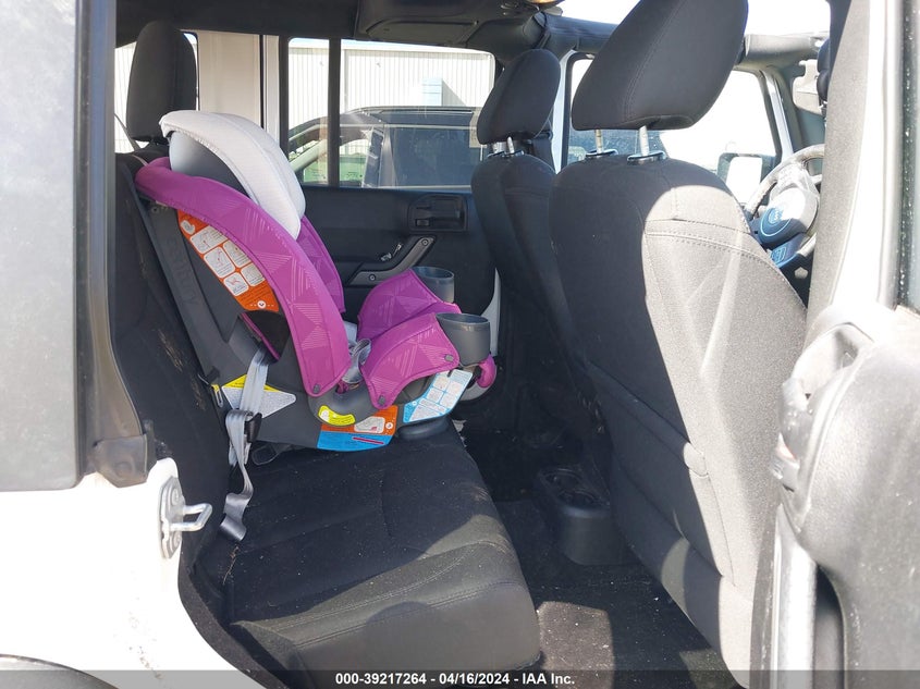 2016 JEEP WRANGLER UNLIMITED SPORT - 1C4BJWDG0GL345635