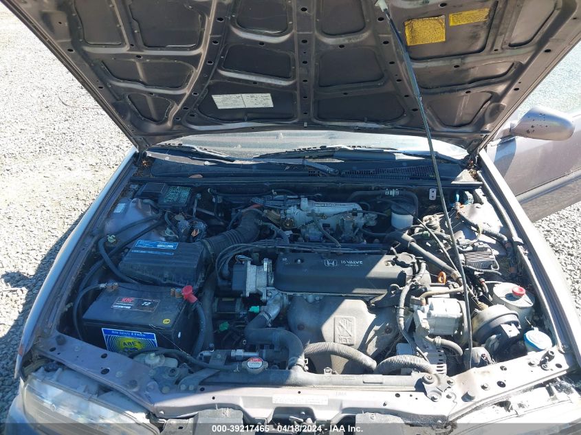 1992 Honda Accord Lx VIN: 1HGCB7653NA215779 Lot: 39217465