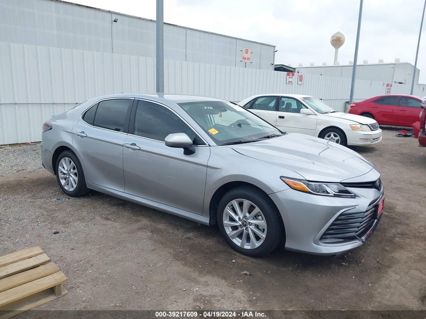 2024 TOYOTA CAMRY  (VIN: 4T1C11AK7RU901562)