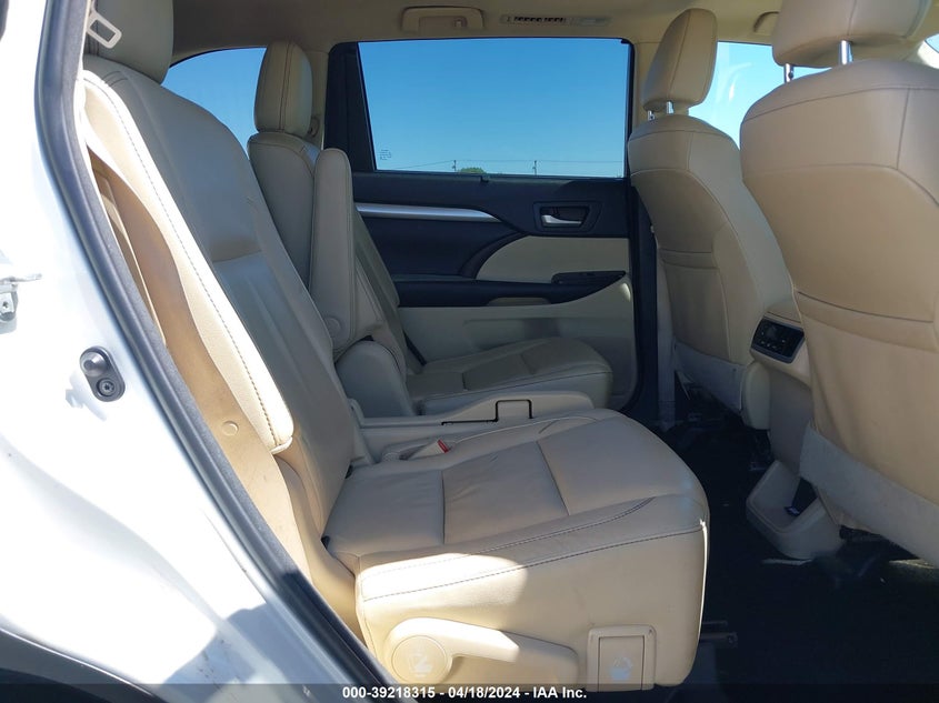 2018 TOYOTA HIGHLANDER XLE VIN: 5TDJZRFH5JS824733