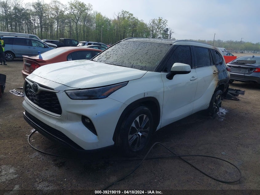 2022 TOYOTA HIGHLANDER VIN: 5TDGZRAH8NS141304