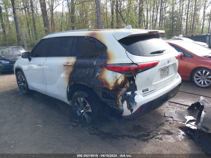 2022 TOYOTA HIGHLANDER VIN: 5TDGZRAH8NS141304