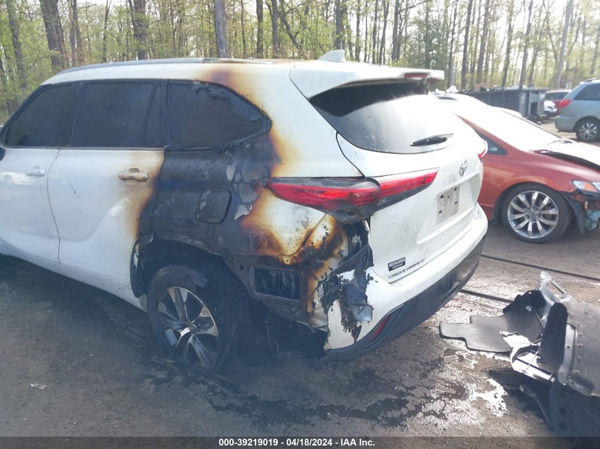 2022 TOYOTA HIGHLANDER VIN: 5TDGZRAH8NS141304