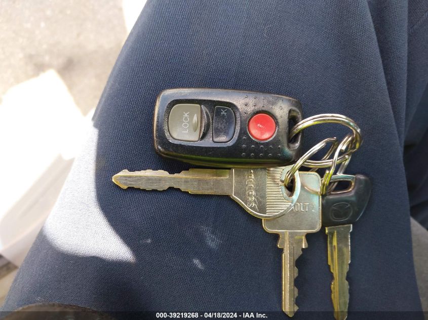 2003 Mazda Mpv Es/Lx/Lx-Sv VIN: JM3LW28A330369046 Lot: 39219268