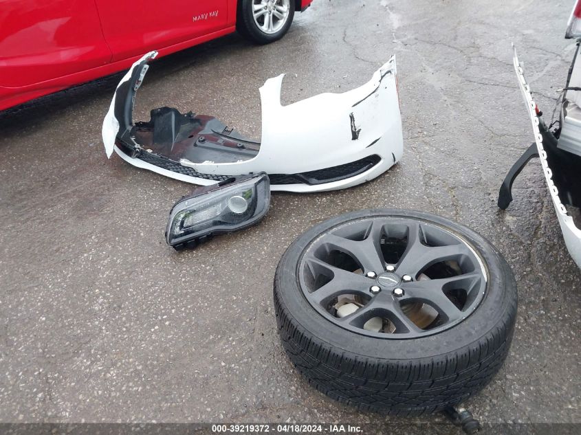 2021 Chrysler 300 Touring VIN: 2C3CCAAG5MH558339 Lot: 39219372