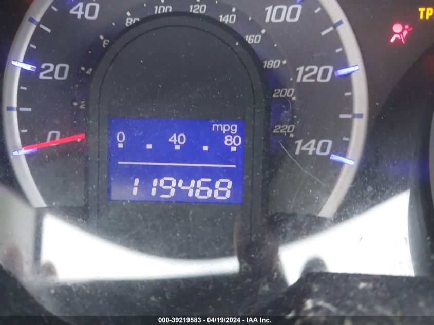 2013 Honda Fit VIN: JHMGE8H33DC075565 Lot: 39219583