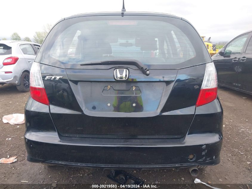 2013 Honda Fit VIN: JHMGE8H33DC075565 Lot: 39219583