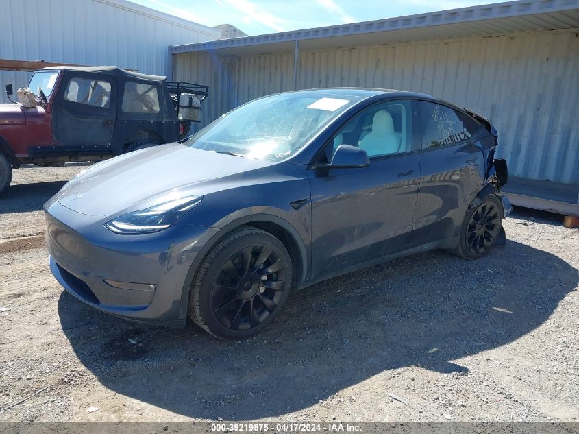 2023 Tesla Model Y Awd/Long Range Dual Motor All-Wheel Drive VIN: 7SAYGDEE4PF919024 Lot: 39219875