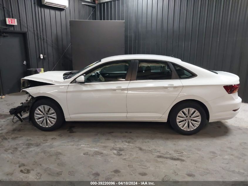 2019 Volkswagen Jetta 1.4T R-Line/1.4T S/1.4T Se VIN: 3VWC57BU0KM241142 Lot: 39220096