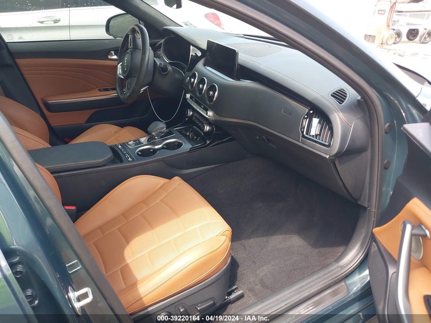 2023 Kia Stinger Gt2 VIN: KNAE55LC3P6136654 Lot: 39220164