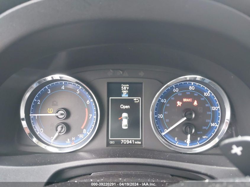 2017 Toyota Corolla Xse VIN: 2T1BURHE3HC767635 Lot: 39220291