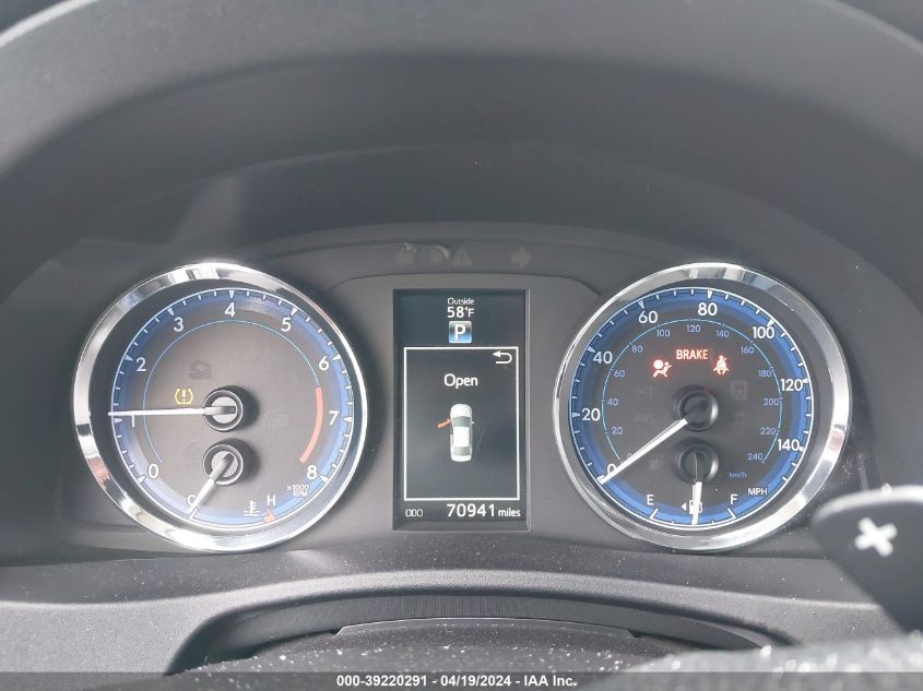 2017 Toyota Corolla Xse VIN: 2T1BURHE3HC767635 Lot: 39220291