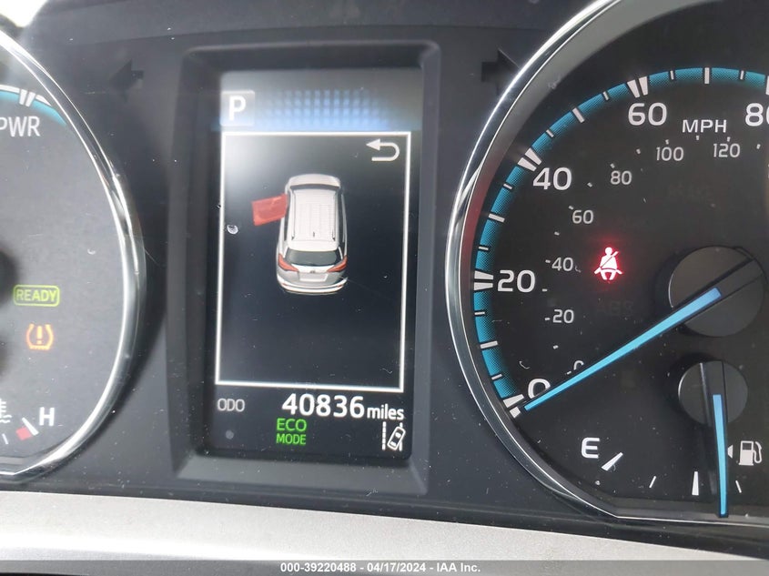 2018 TOYOTA RAV4 HYBRID LE - JTMRJREV4JD194782