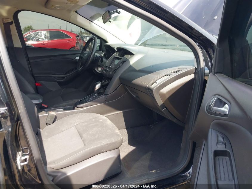 2016 Ford Focus Se VIN: 1FADP3F26GL388146 Lot: 39220526